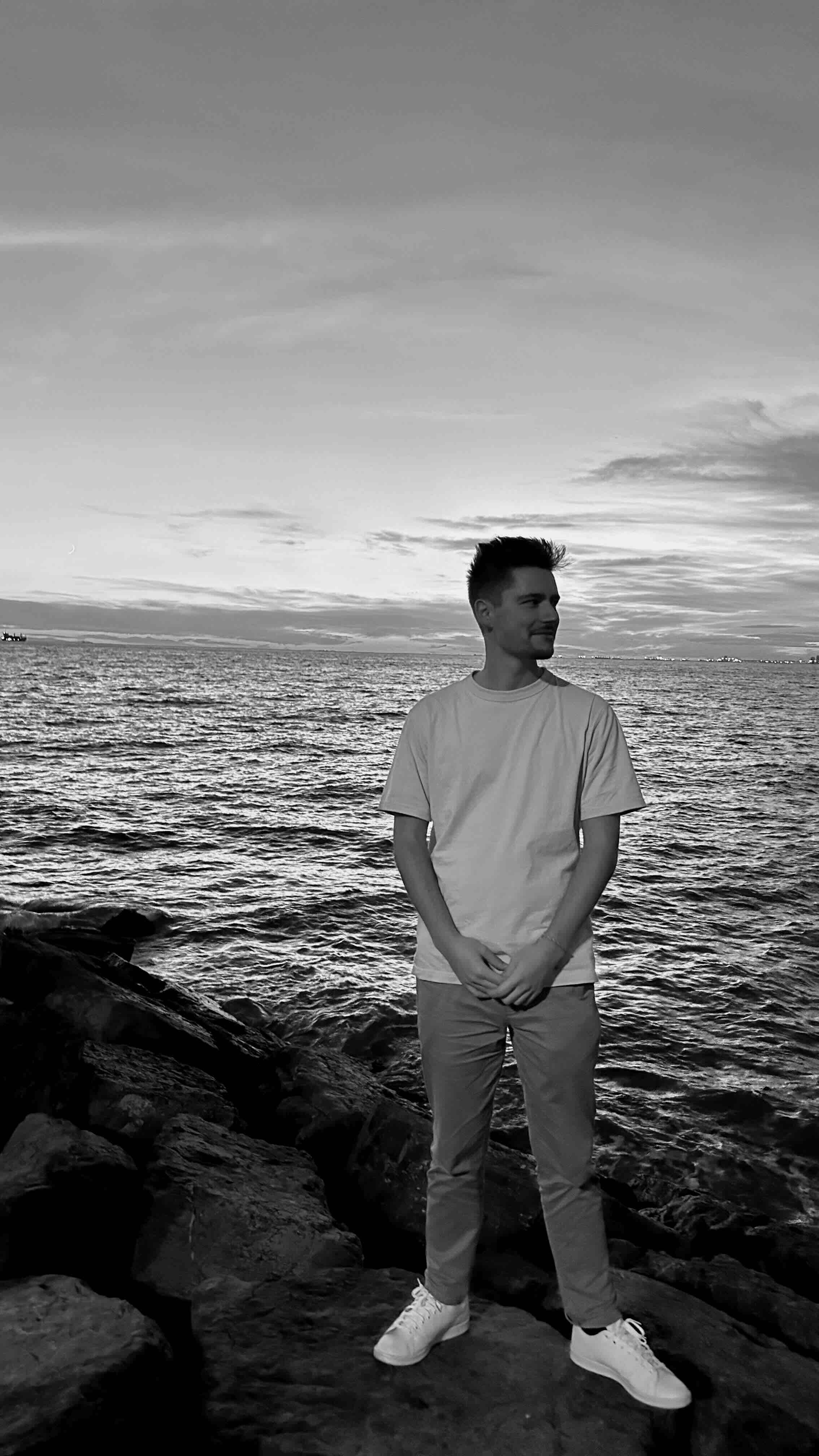 Portrait of Valentin Quelquejay by the sea